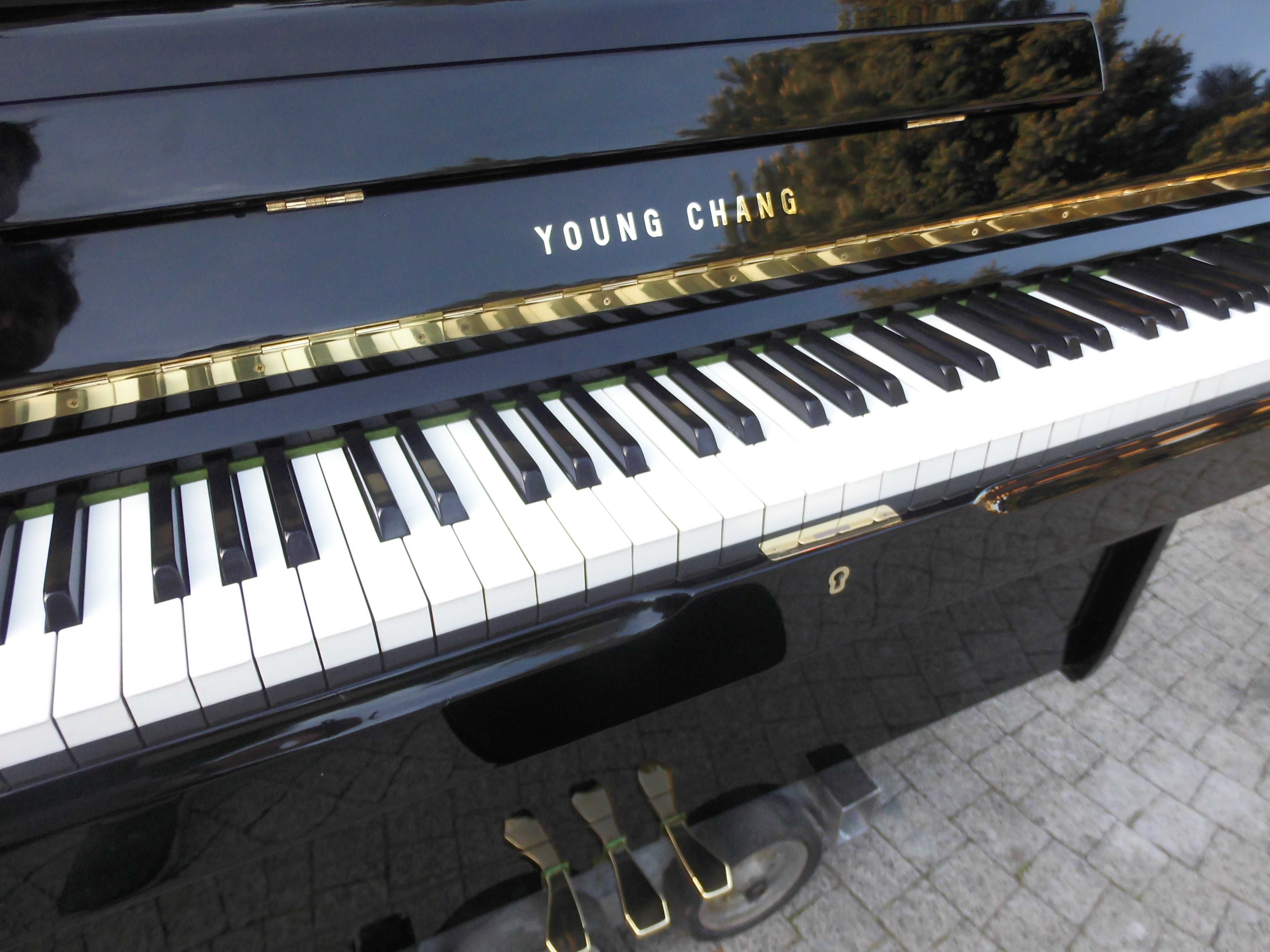 Pianino Korea Young Chang U109 poliester oryginał czarny na gotowo