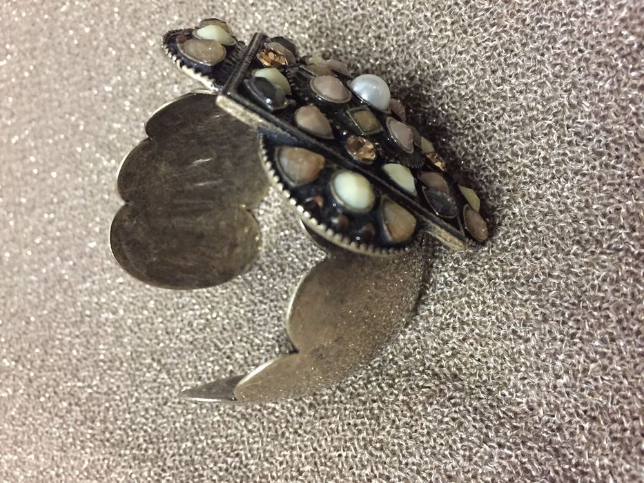 Pulseira em metal da Pedra Dura