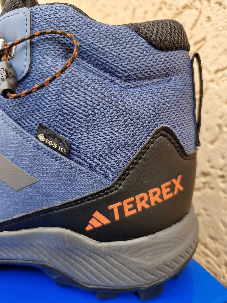 Кросівки  Adidas terrex