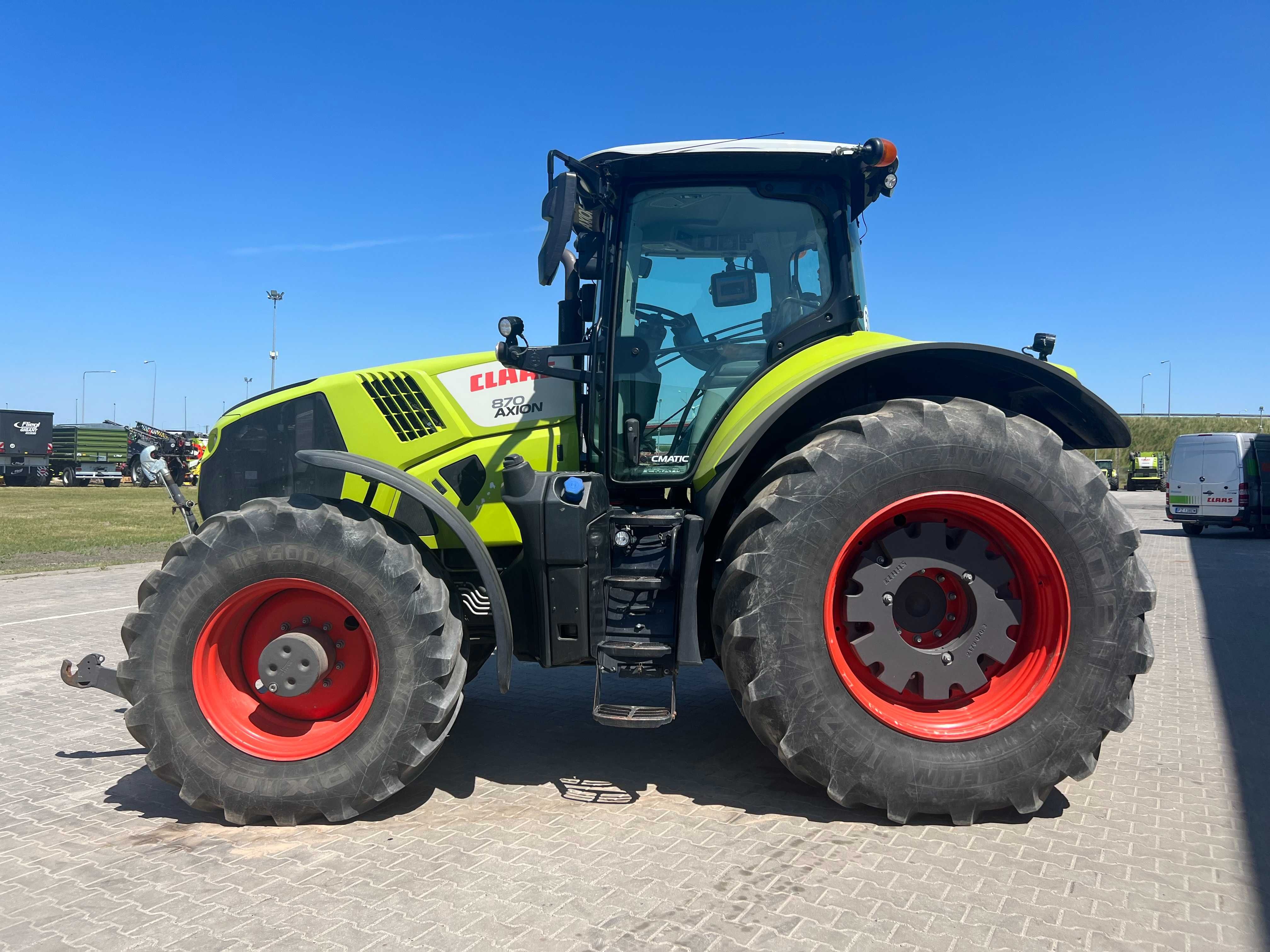 Трактор CLAAS Axion 870