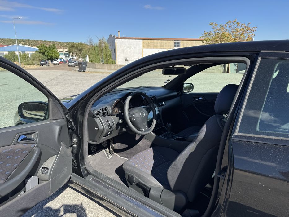 Mercedes C 220 CDI Sportcoupe Evolution c/ Tecto e Gps
