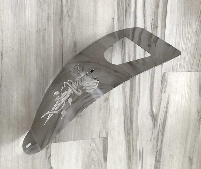 Metalowy krawat na bak zbiornik do motocykla Honda Shadow VT 125