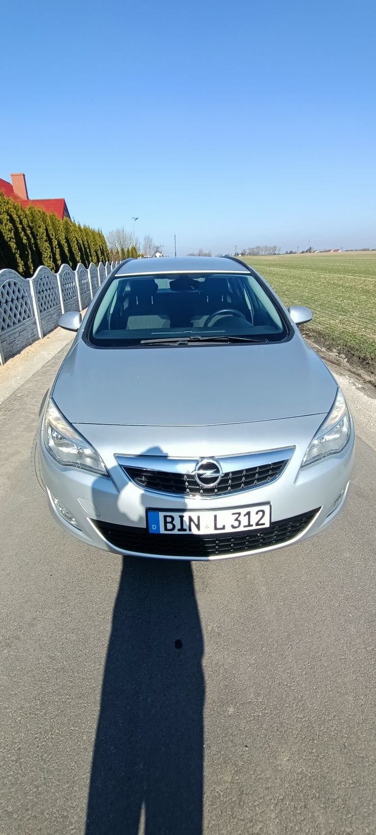 Opel Astra J 1,6 benz. Z Niemiec, ładny stan.