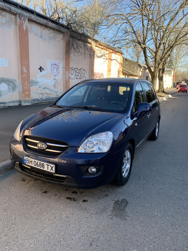 Kia carens киа каренс 2008