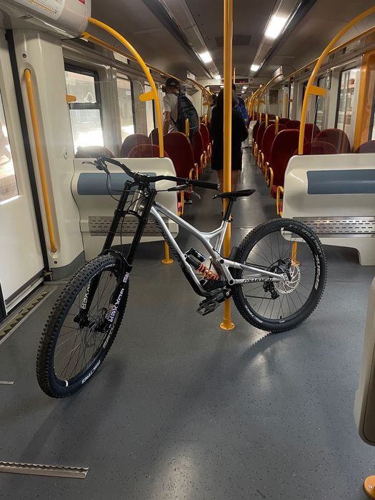 Commencal supreme v4.3