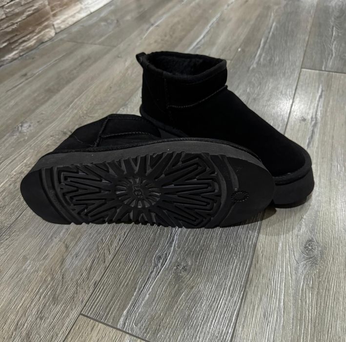Śniegowce z Logo UGG rozm 42