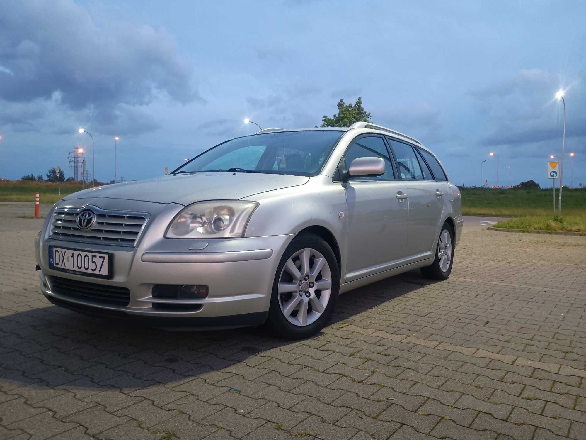 Toyota Avensis Kombi T25 2.0 benzyna