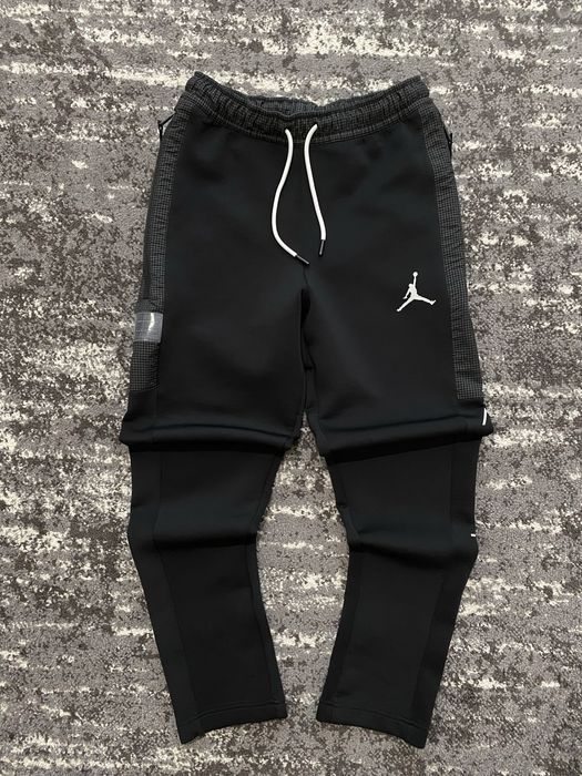 Штани Air Jordan M розмір чорного кольору