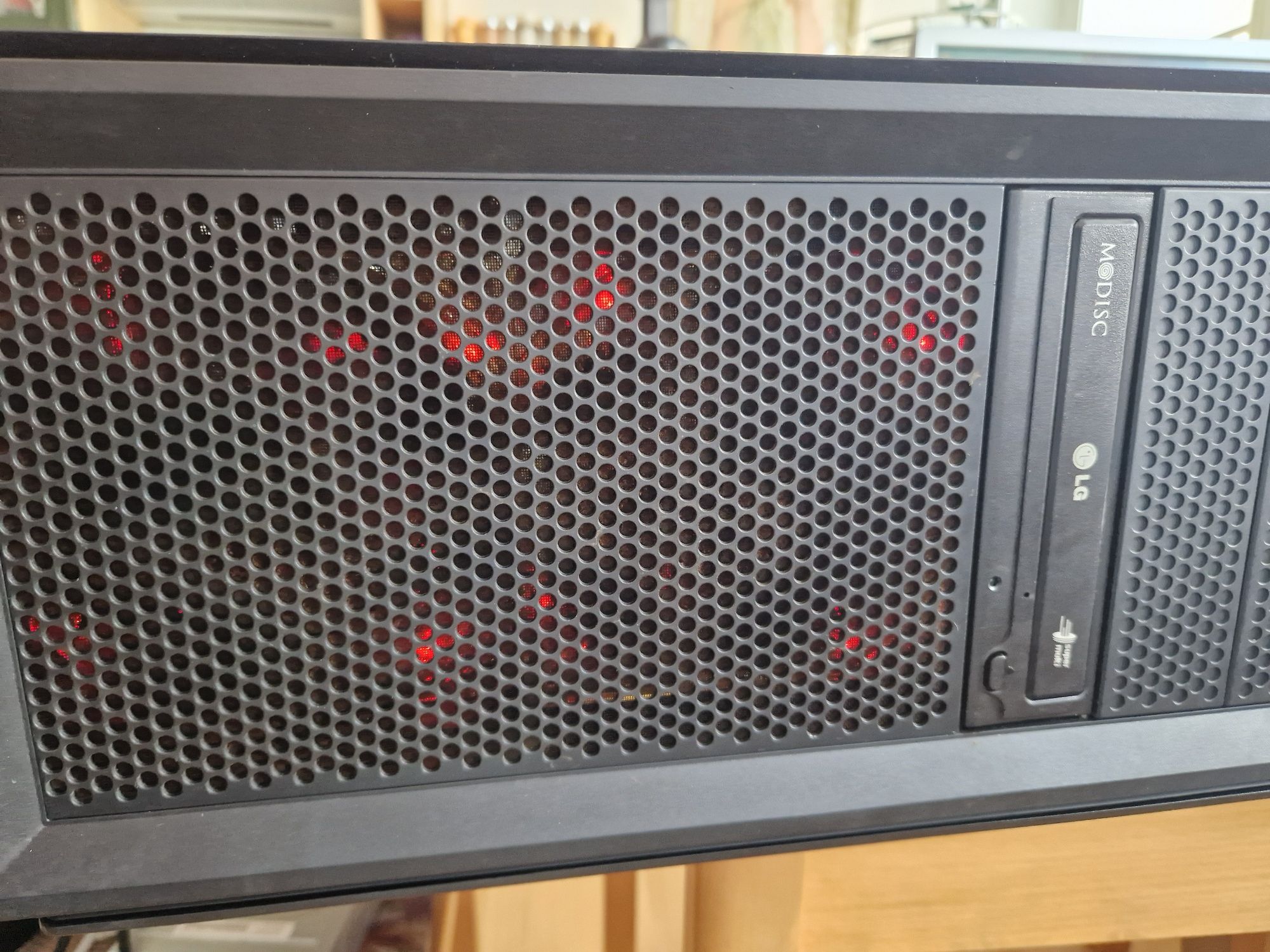 Corsair Брендовий корпус з 5 кулерами