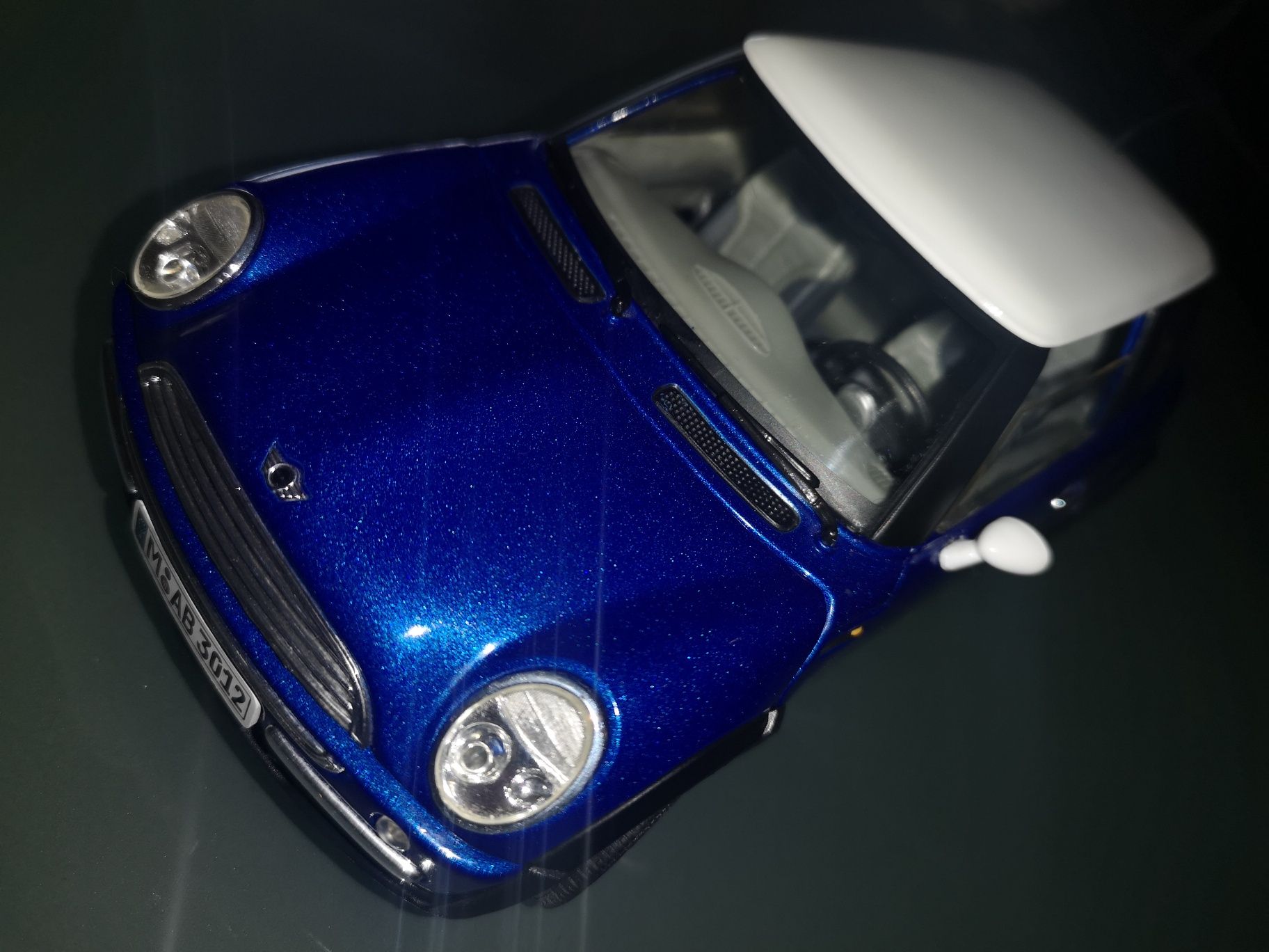 Mini Cooper S 1:18 2001