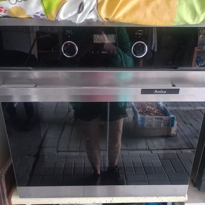 Piekarnik Amica  czarny