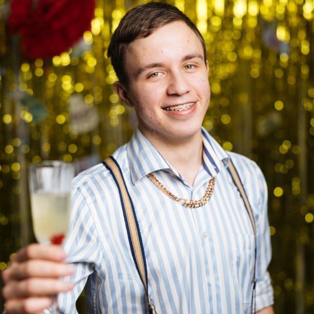 Сорочка + підтяжки