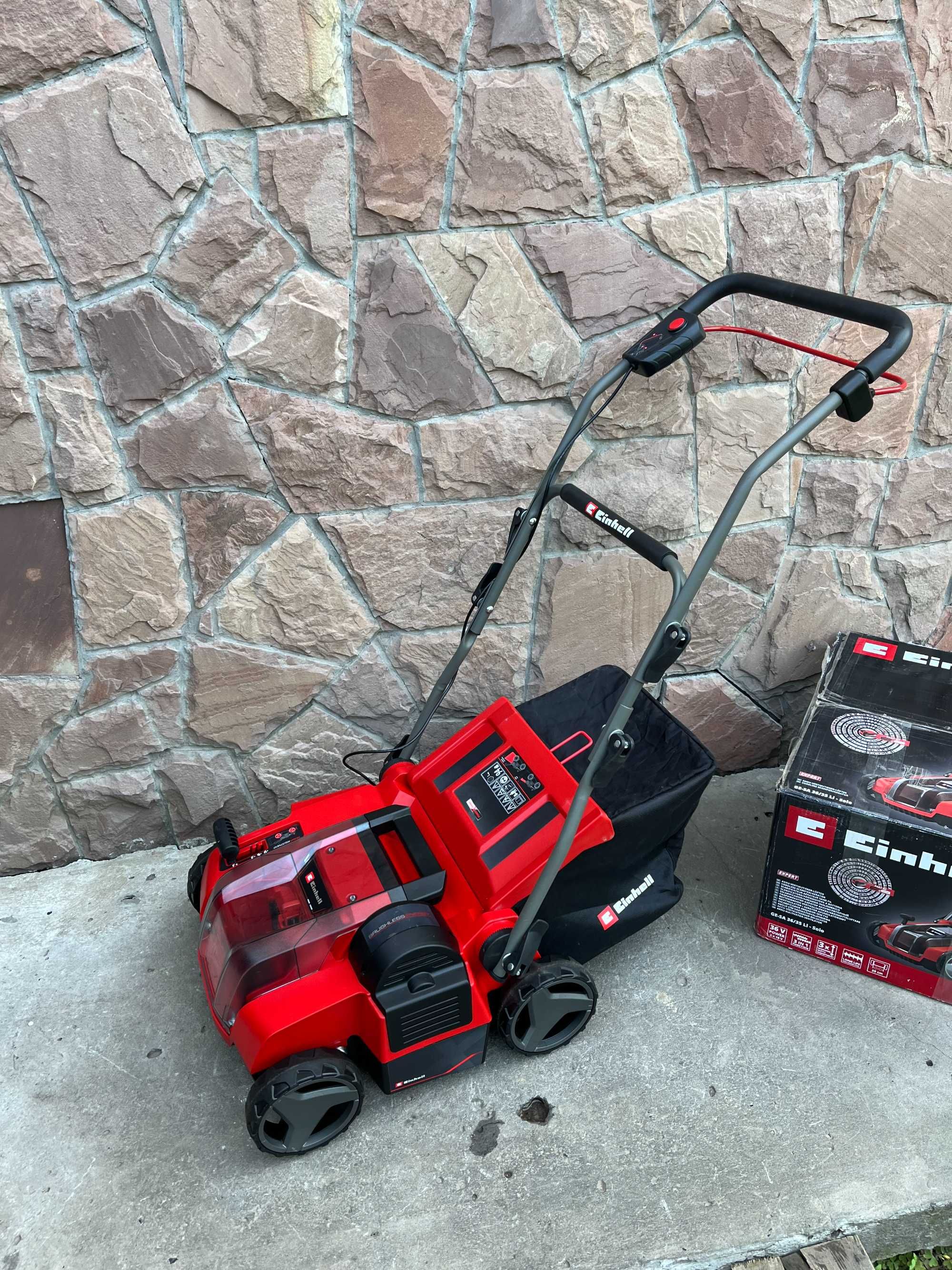 Аератор-скарифікатор Einhell GE-SA 36/35 Li - Solo два вала