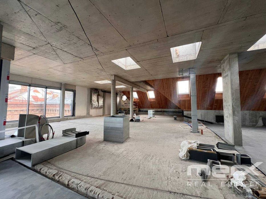 Офіс 779 кв.м + тераса біля метро Майдан Незалежності