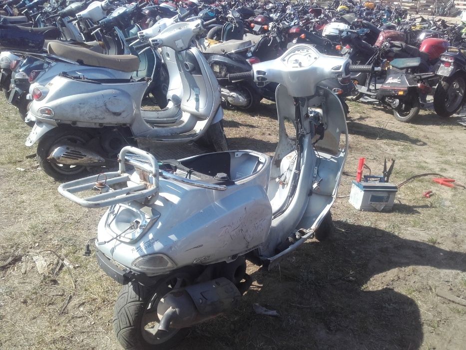 Piaggio vespa lx50 lx 50 silnik koło felga lampa amortyzator części