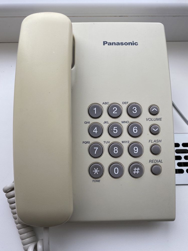 Телефон Panasonic KX-TS2350UA