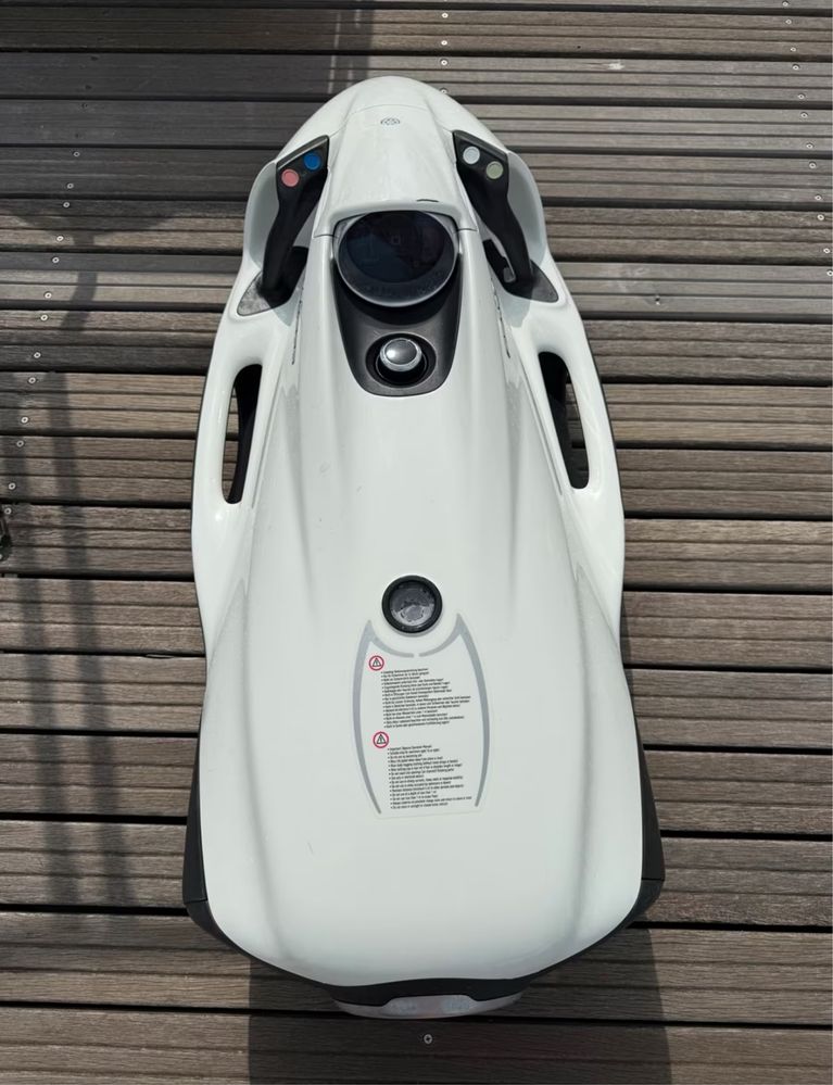 Скутер Seabob F5S білого кольору