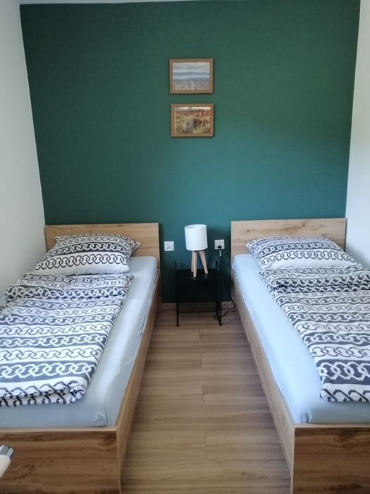 Apartament, pokoje gościnne przy lesie