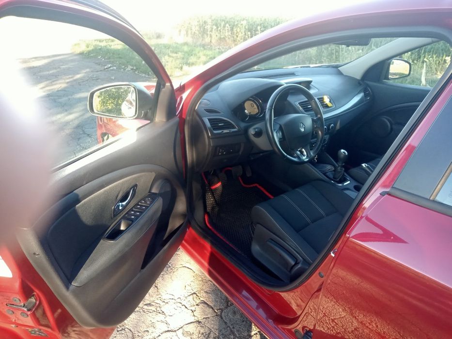 Продам авто RENAULT Megan 3