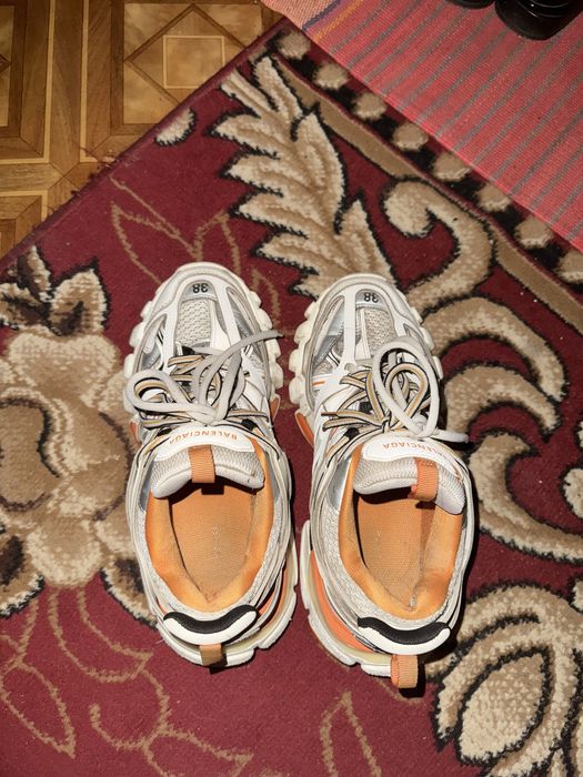 Balenciaga track 3