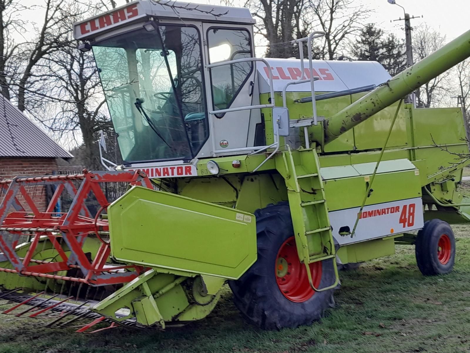 Kombajn zbożowy Claas Dominator 48