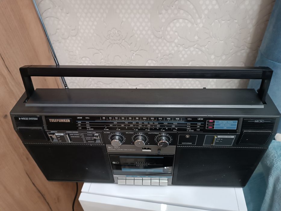 Продам Telefunken RC760