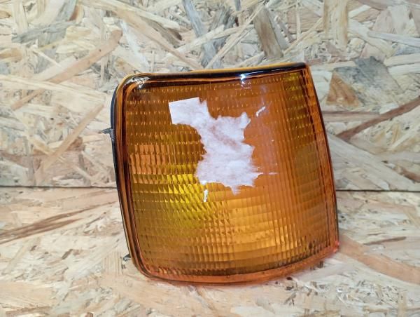 Pisca frente direito VOLKSWAGEN Passat (3A2, 35I)