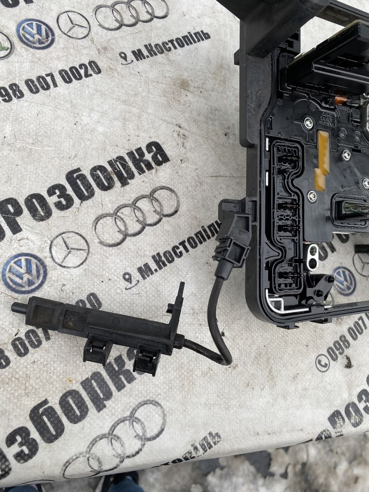 Мозги Плата Мехатроніка Мехатроник DSG 7 DQ200 VW Skoda OAM927769D