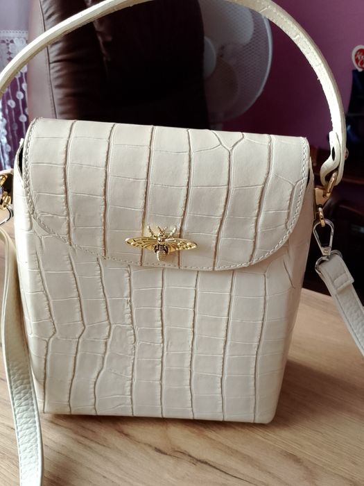 Sprzedam piękną torebkę CASSI