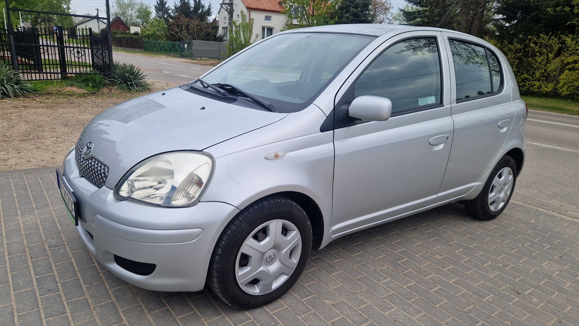 Toyota Yaris /Benzyna/Salon Polska