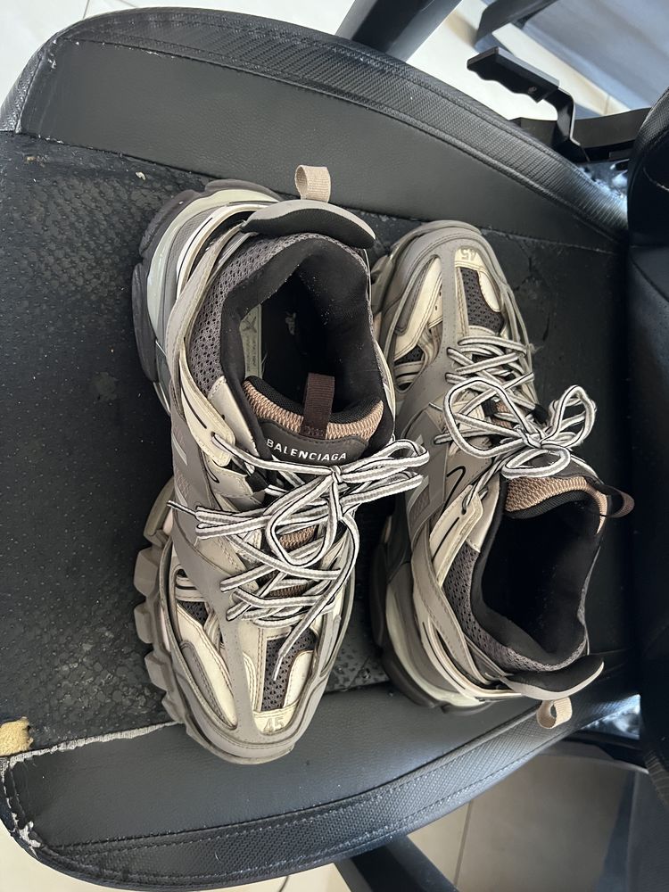 Balenciaga Track Led r. 45