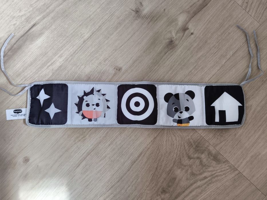 Mata kontrastowa Tiny Love Magiczna Kraina