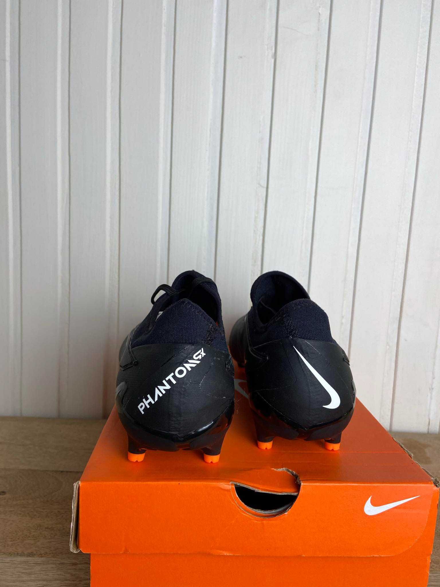 Korki piłkarskie Nike Phantom GX Pro FG org roz 41