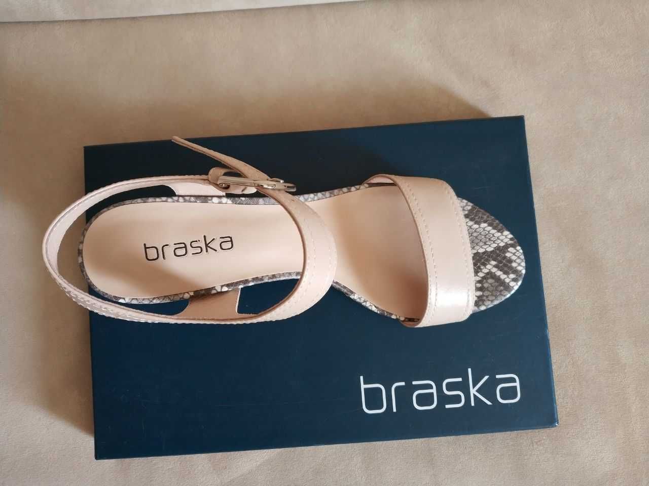 босоніжки BRASKA 41 (26 см) шкіра