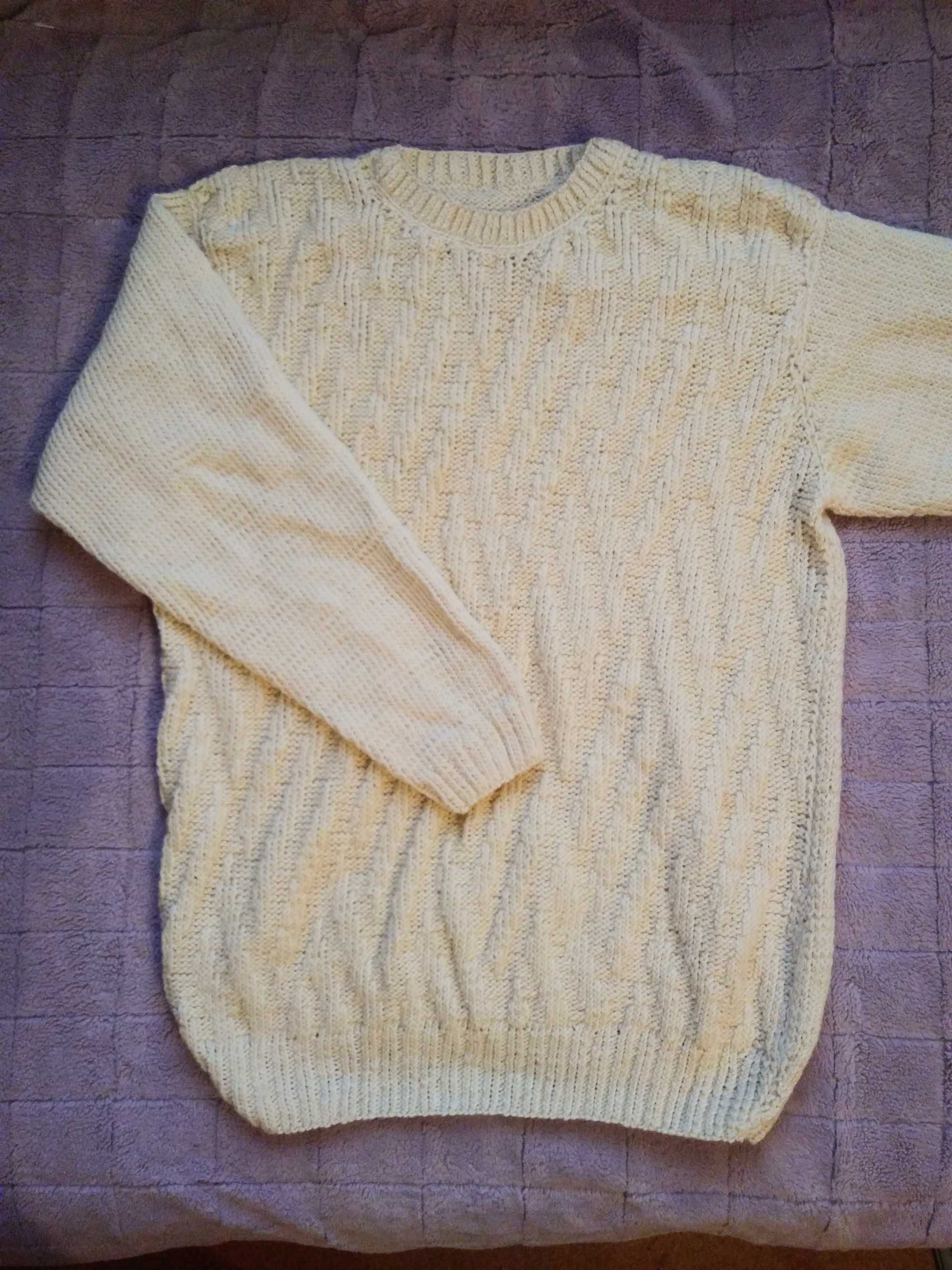 Вязаный мужской свитер