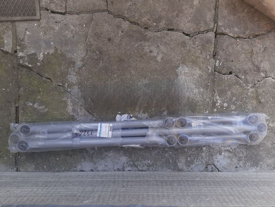 Реактивні штанги задньої підвіски