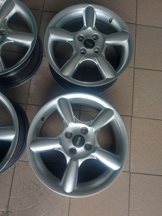 R16  диски 4×100 DIA 56.1 титани R16