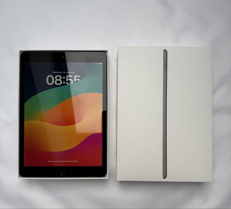 Apple iPad 8 generacji A2270 stan idealny
