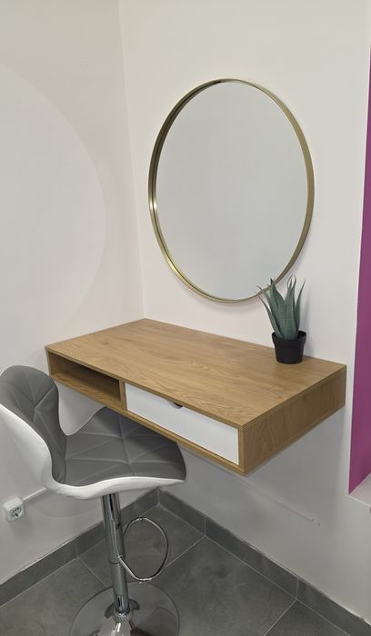 Оренда місця бровіста, СВІТЛО НЕ ВИМИКАЮТЬ! 1200/місяць