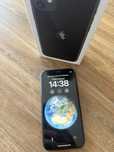 IPhone 11  uzytkowany przez trzy lata