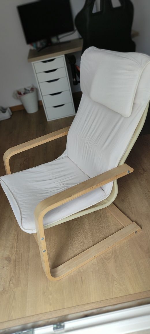 Poltrona POÄNG chapa de bétula