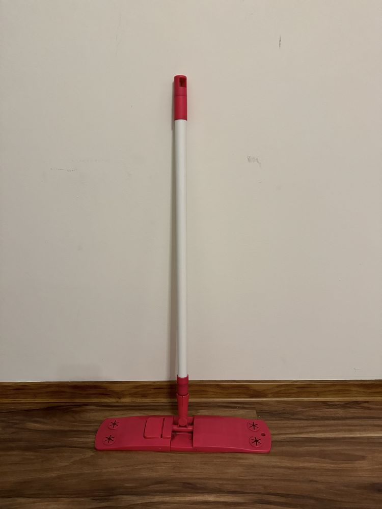 Różowy Mop do mycia podłóg