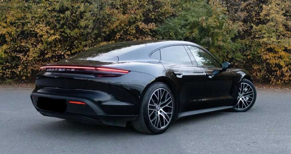 Porsche Taycan 4S 2021