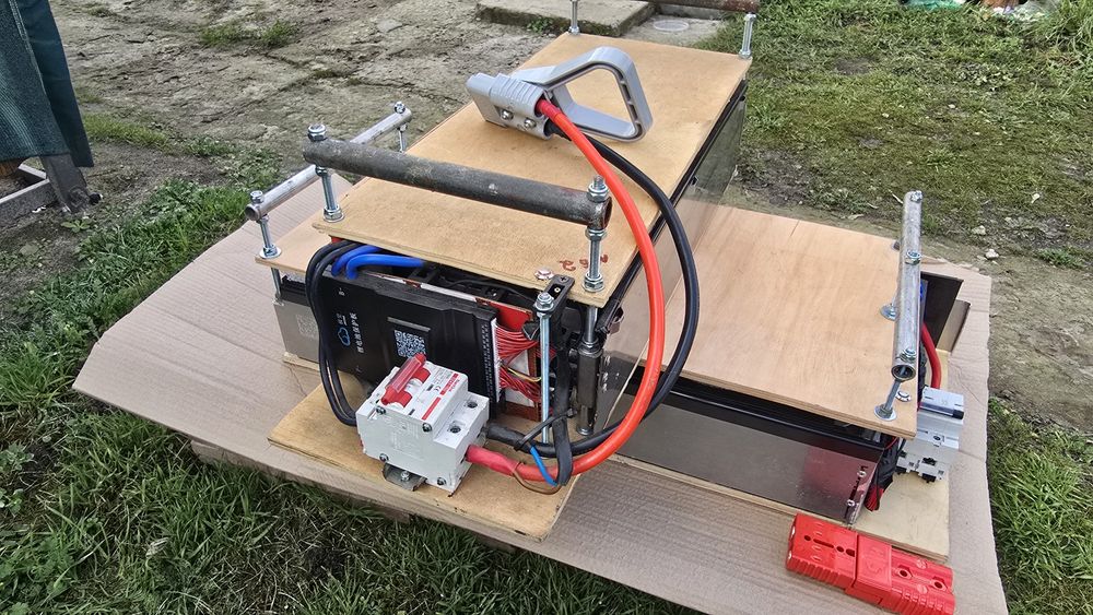 Акумулятор 52В CATL для інвертора 7.5/10.5 кВт, ідеально для блекаутів