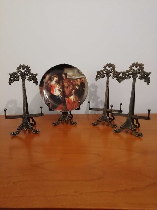 Suporte de pratos ou livros
