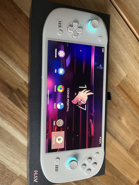 AYN odin 2 portal pro 12+512 GB