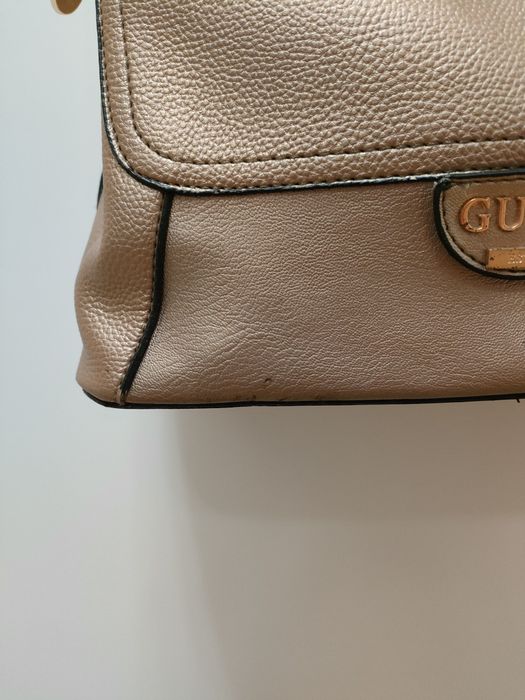 Torebka Guess z doczepianym paskiem