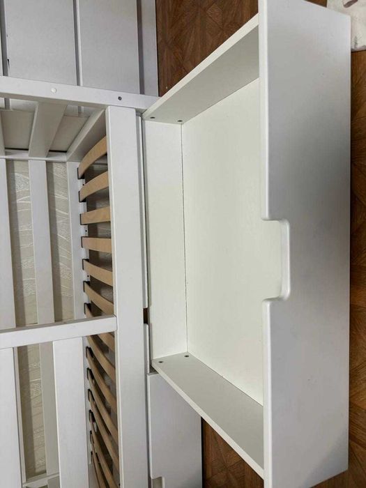 Ліжко дитяче з дерева
Ліжко дитяче з дерева