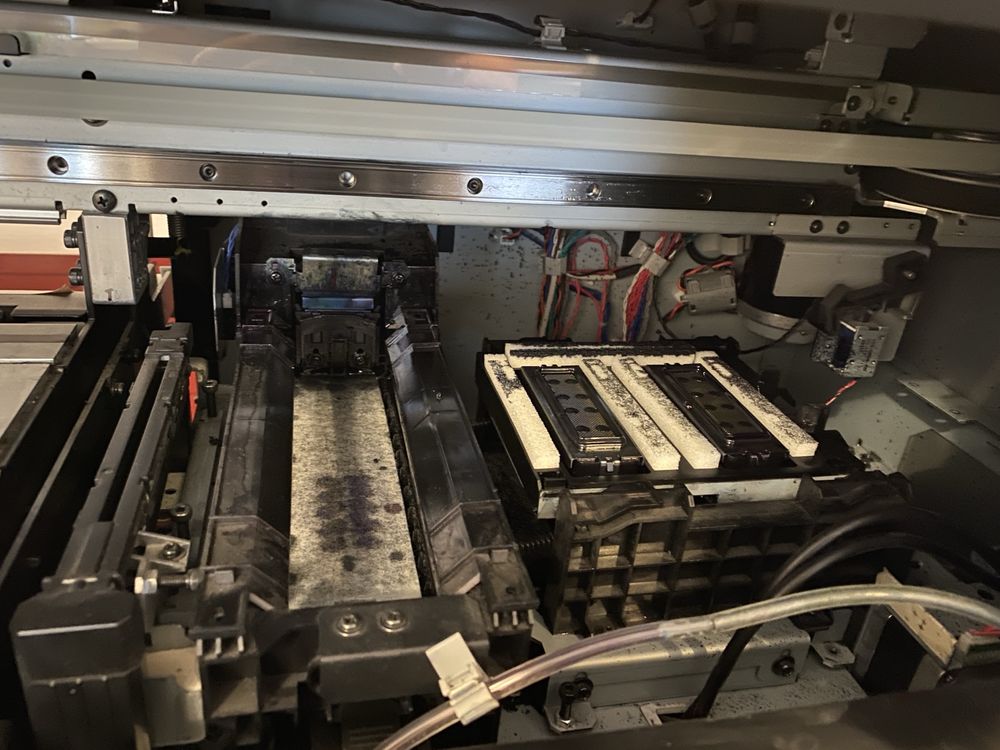 Ploter Mimaki UCJV 300-160 LED UV druk+cięcie, niski przebieg