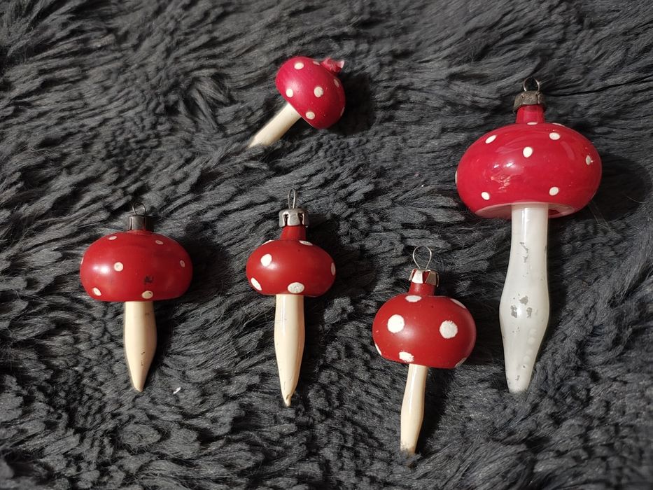 Stare bombki choinkowe PRL muchomorki